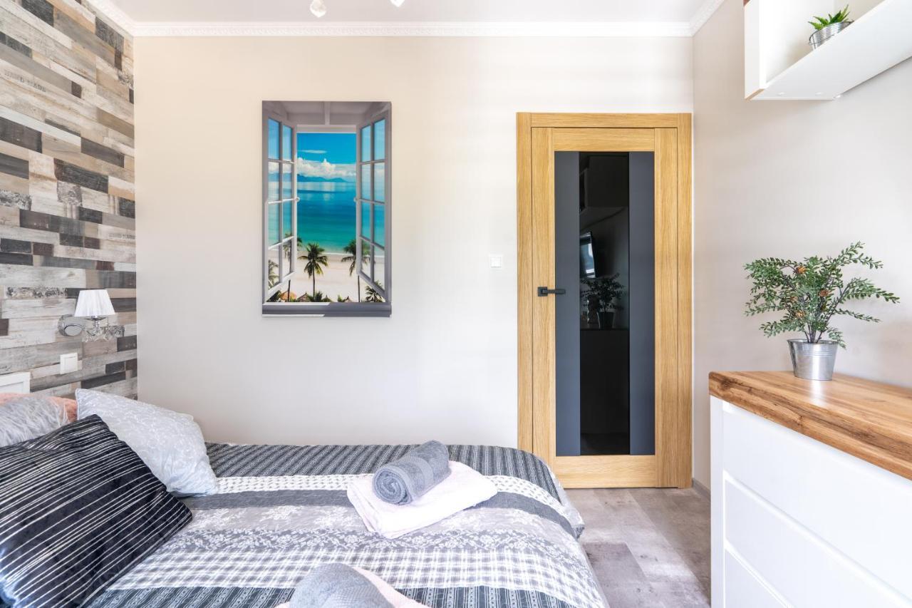 Apartament Aquatower Oliwia & Laura Rekin Reda Eksteriør bilde